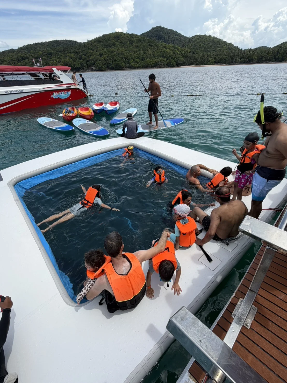ทัวร์เกาะหมูเต็มวันด้วยเรือคาตามารัน