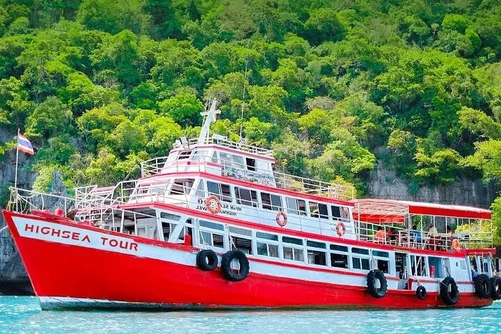 Ang Thong National Marine Park Big Boat Tour adventure in Koh Samui