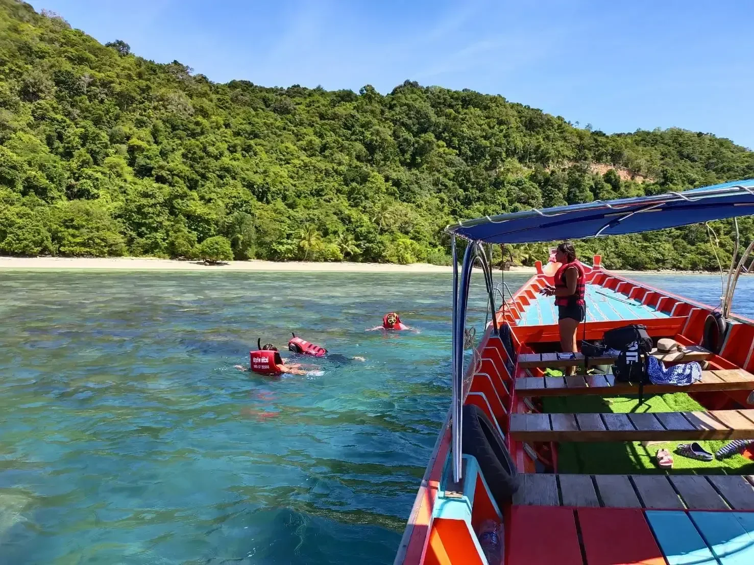 Private Longtail Boat to Pig Island & Koh Tan in Koh Samui